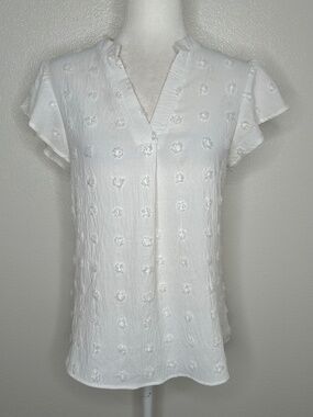 B Womens White Dotted Texture Split Neck Top Blouse Flutter Sleeve Size S
